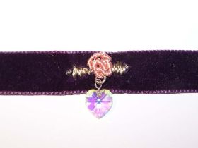 rosenhalsband lila.JPG